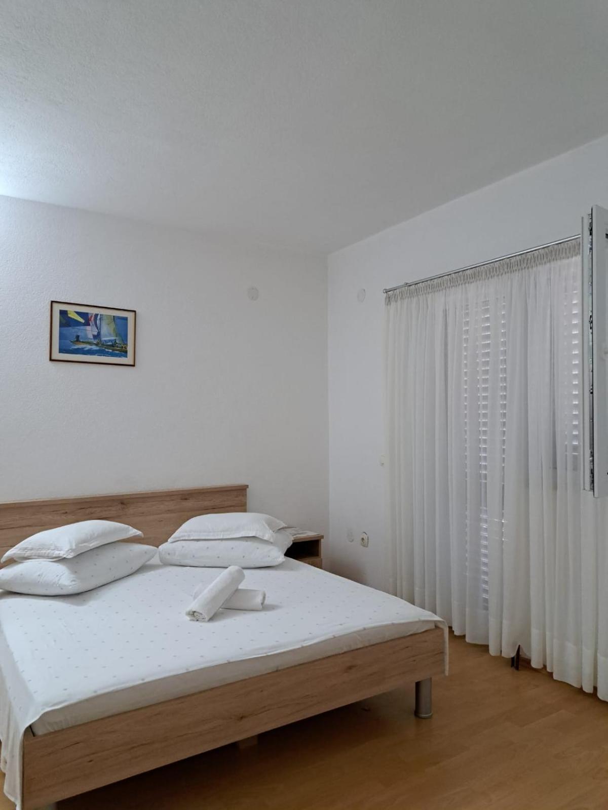 Apartments Garac Dugi Rat Exterior foto