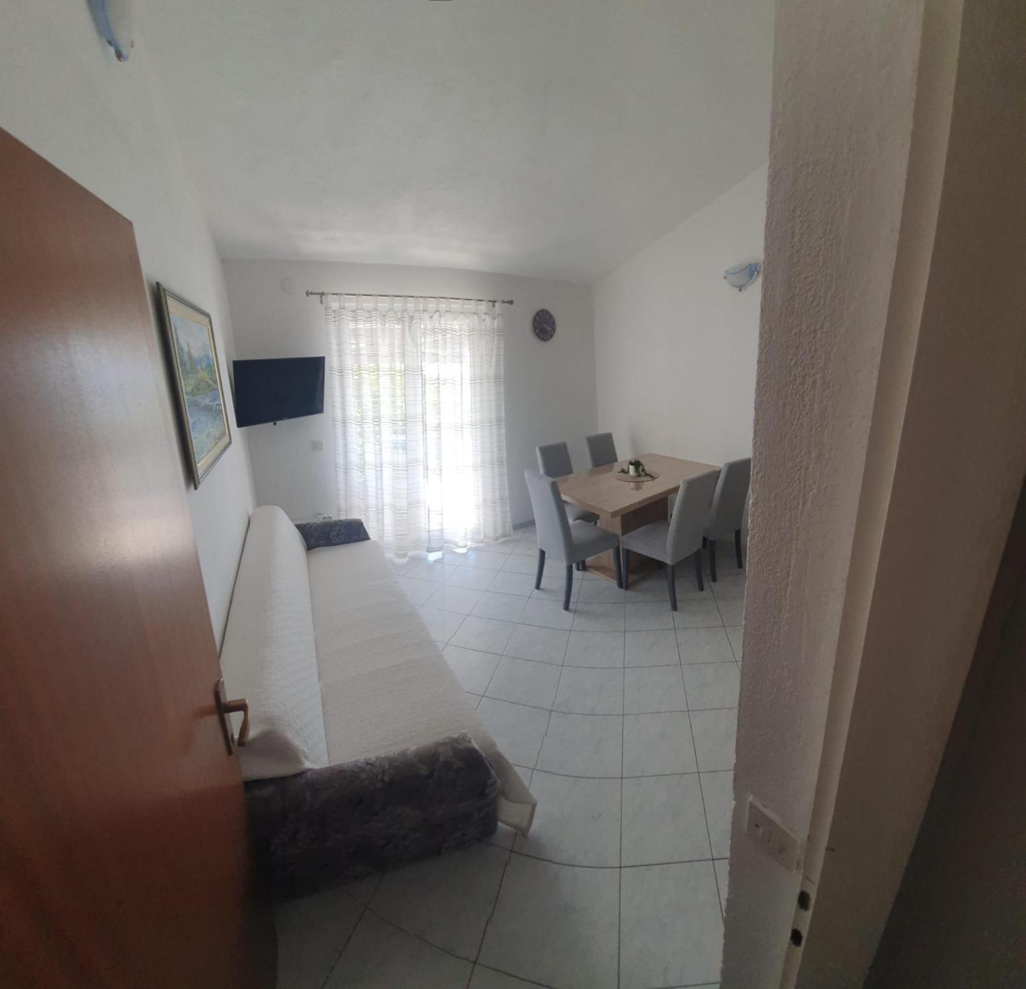 Apartments Garac Dugi Rat Exterior foto