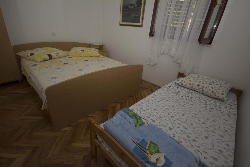 Apartments Garac Dugi Rat Exterior foto